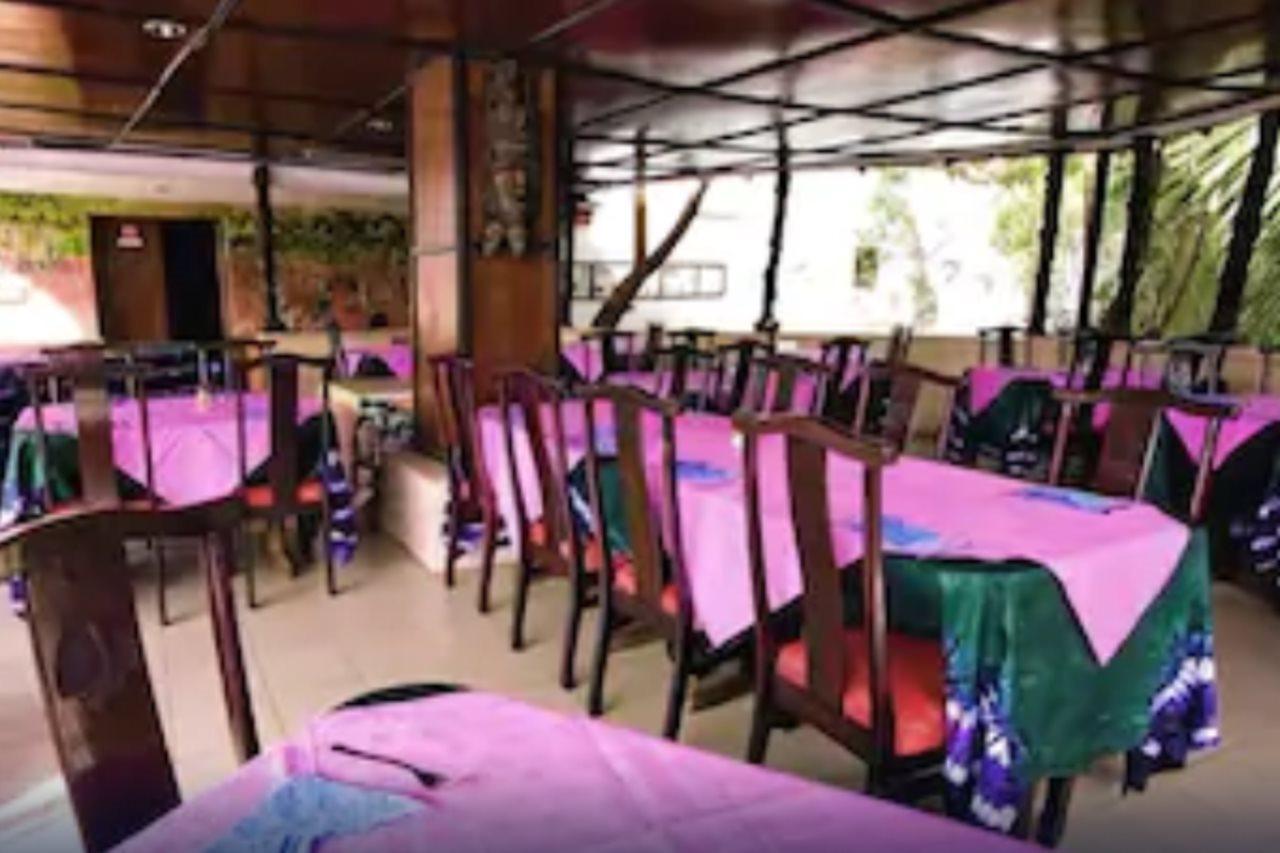 Holiday Beach Club Kololi Exterior photo
