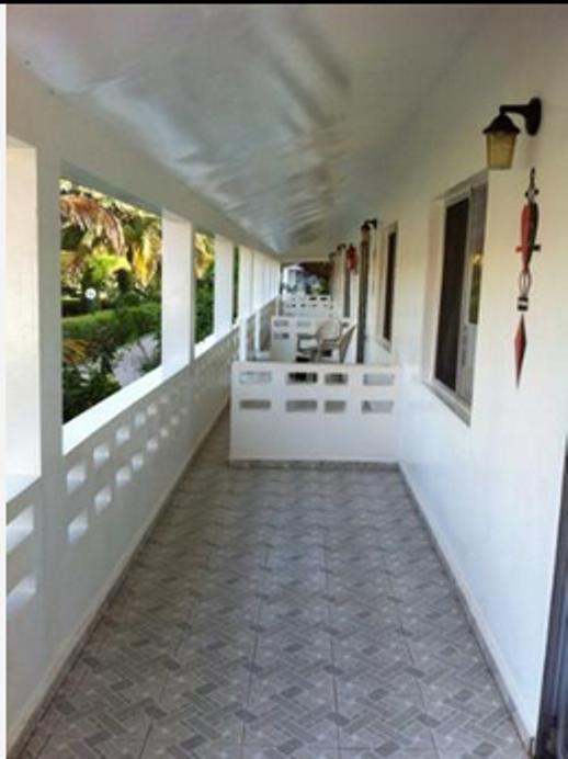Holiday Beach Club Kololi Exterior photo