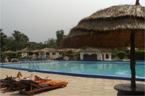 Holiday Beach Club Kololi Exterior photo